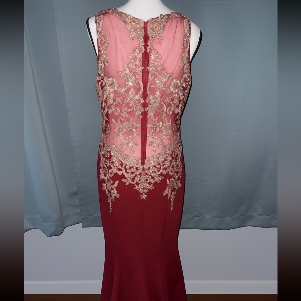 Prom dress - Picture 2 of 8